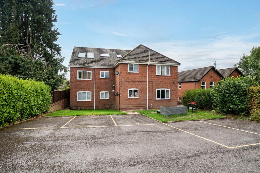 Apartment in Salisbury - View 2