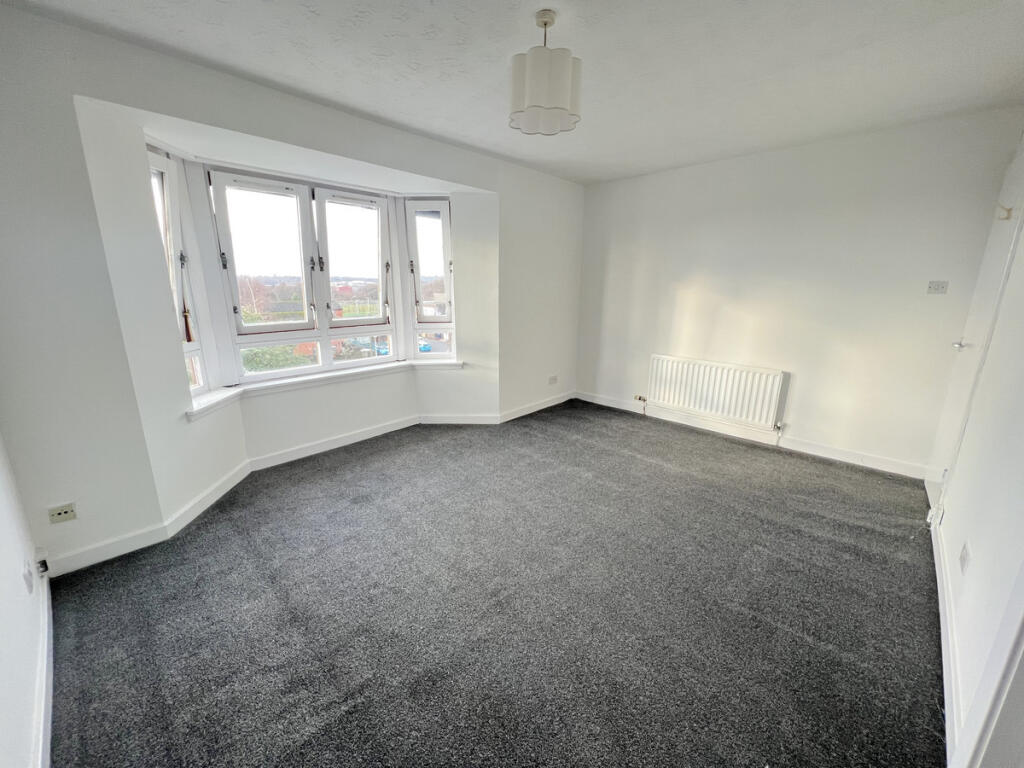 Dumbarton Road, Clydebank, G81 photo 4