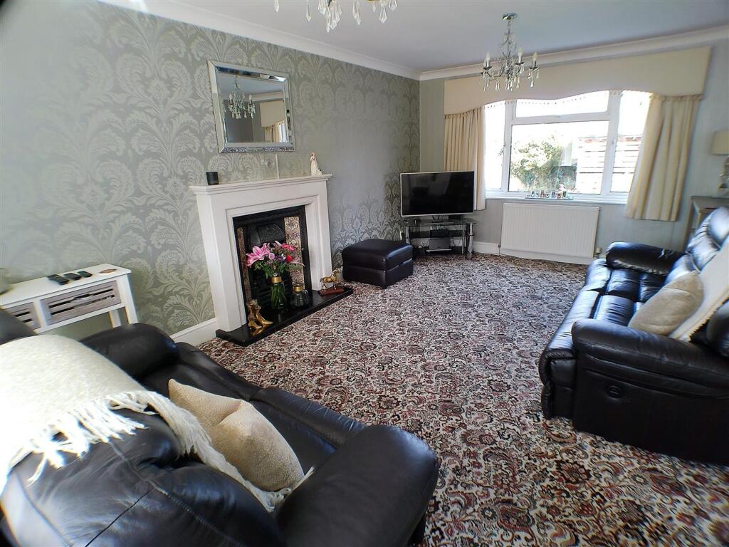 Perry Grove, Bingham, NG13 photo 4