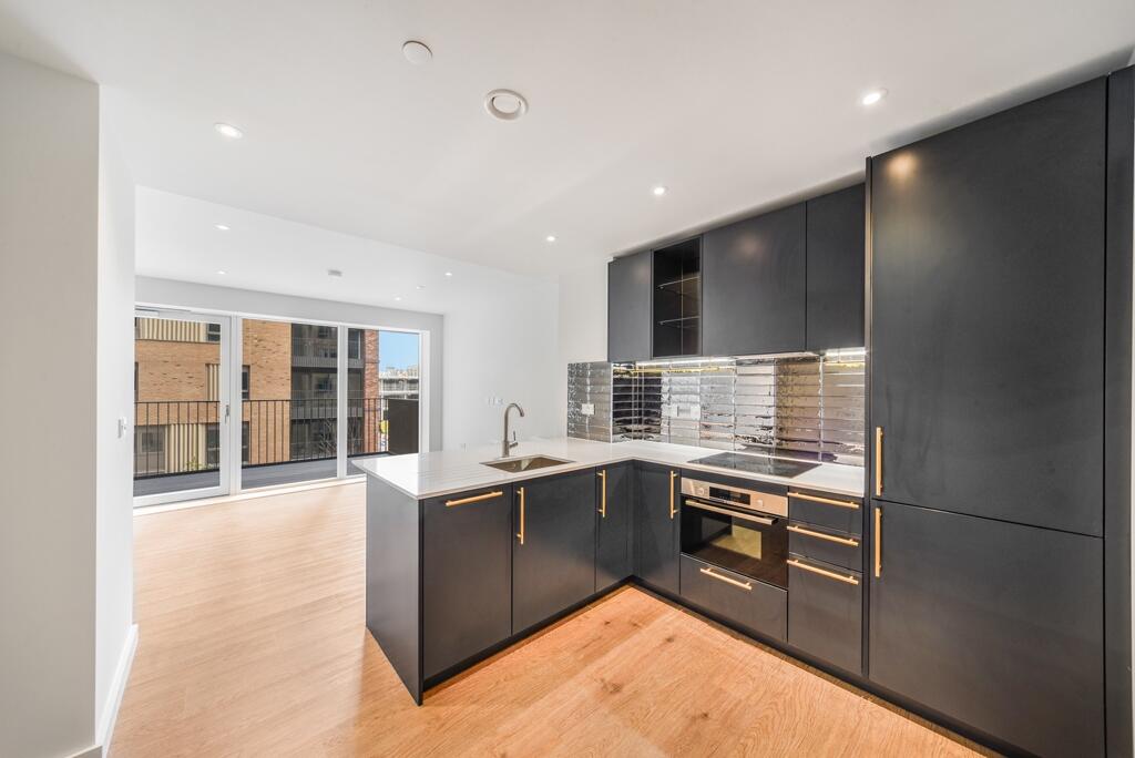 Main image of property: Braeburn Mansions London N8