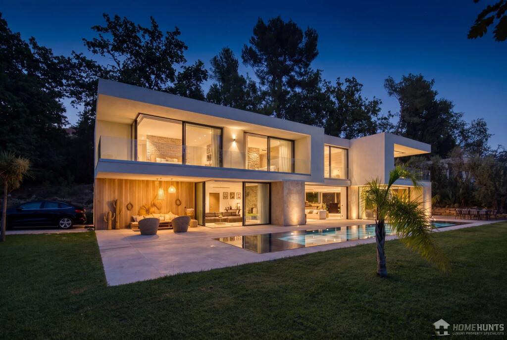 Main image of property: Provence-Alps-Cote d`Azur, Alpes-Maritimes, Opio