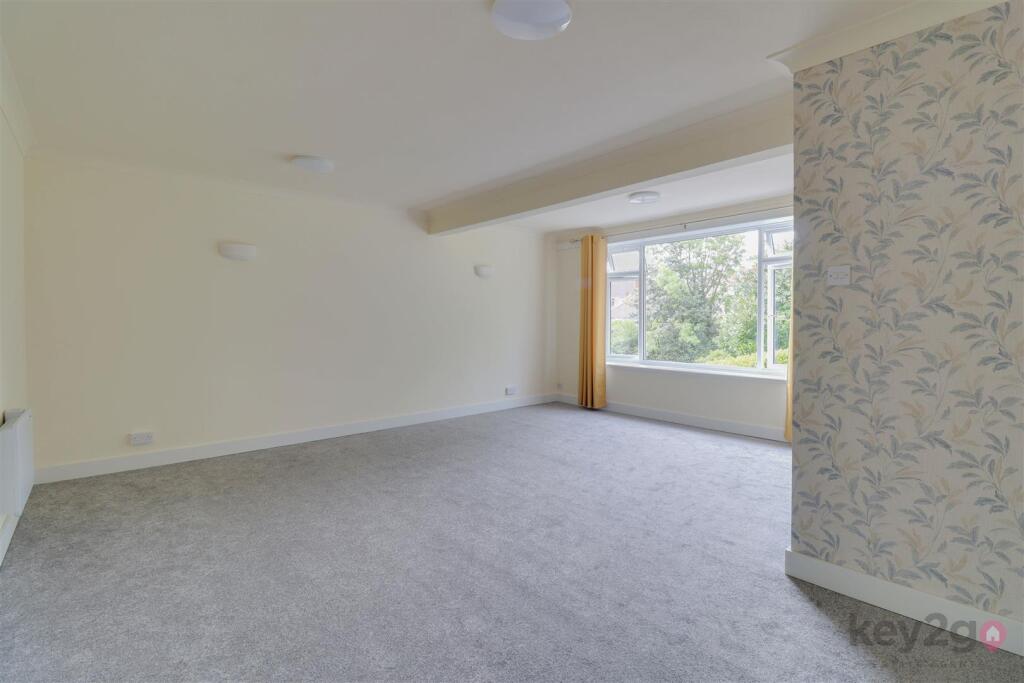 Walton Court, Beauchief, Sheffield, S8 - View 2
