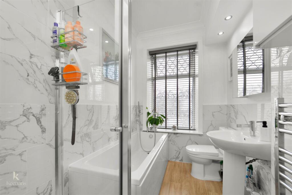 House in Hyndburn, Milnshaw - More
