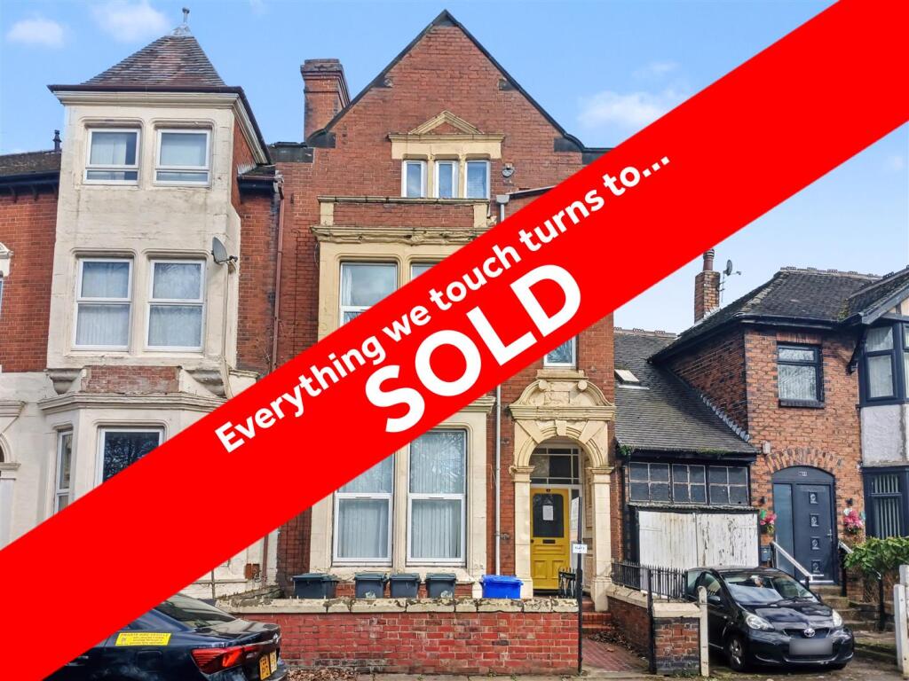 5-bed house on 5 Flats at The Parkway, Hanley, Stoke-On-Trent, £275,000