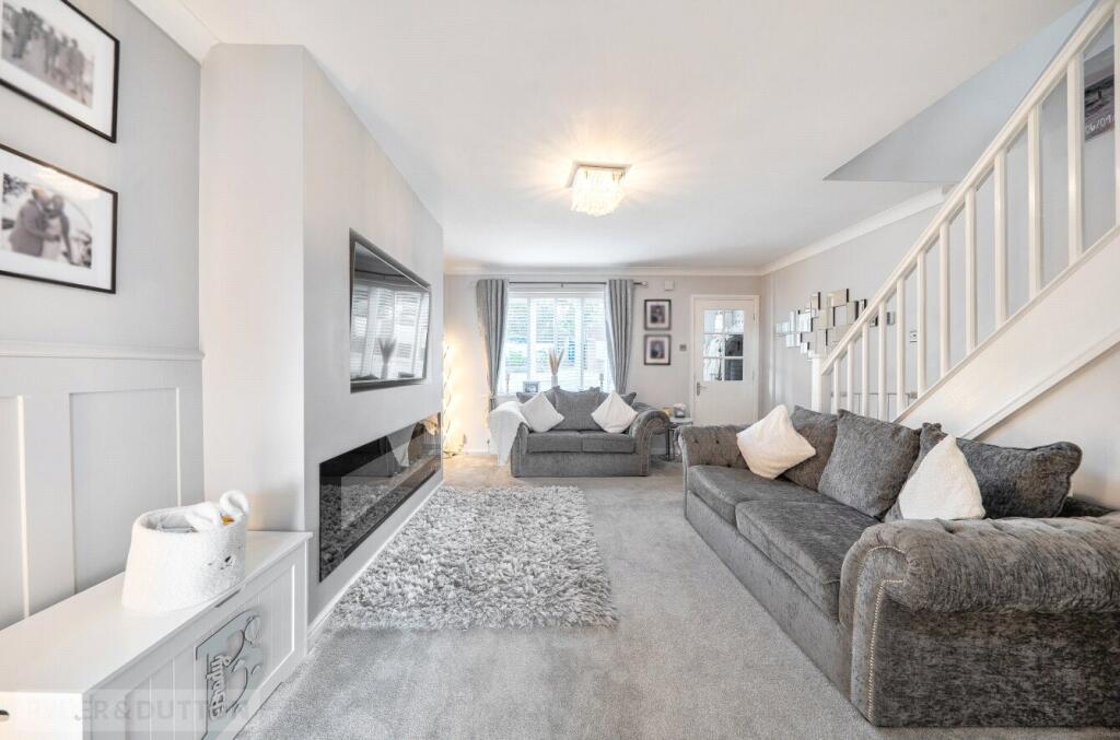 House in Oldham - View 5