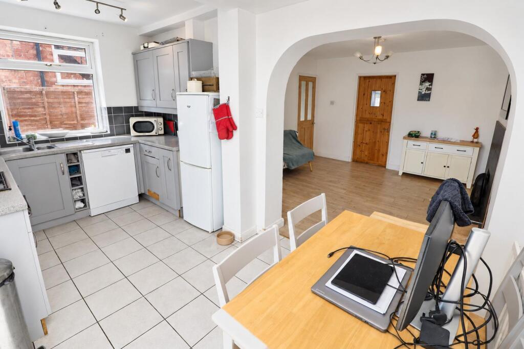 House in Rushden, North Northamptonshire - View 3