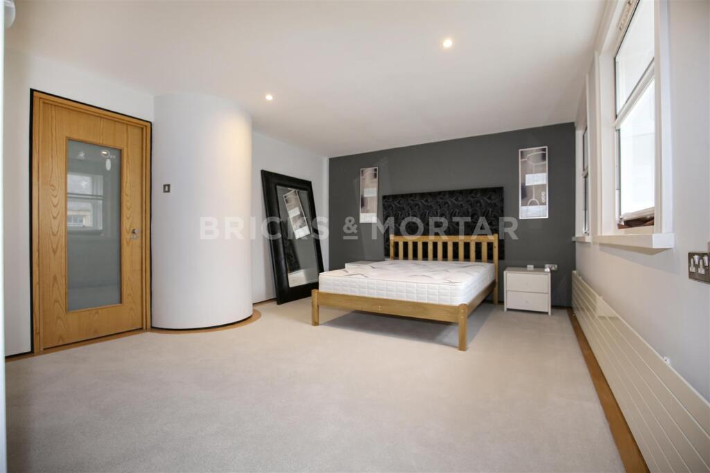 Apartment in Newcastle upon Tyne - More