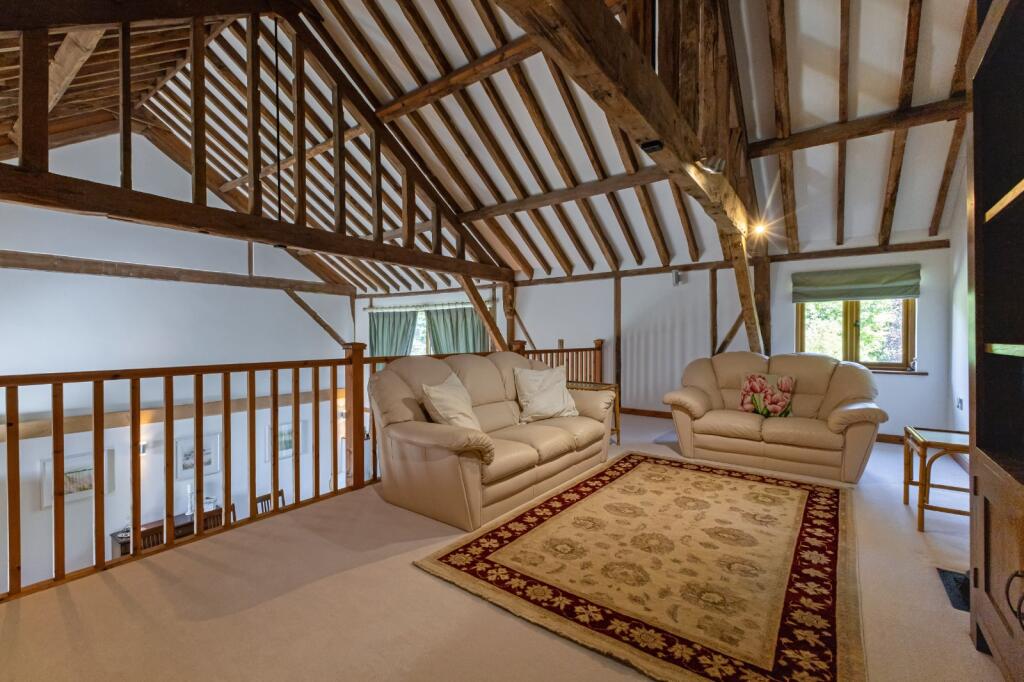 House in Southampton - View 5