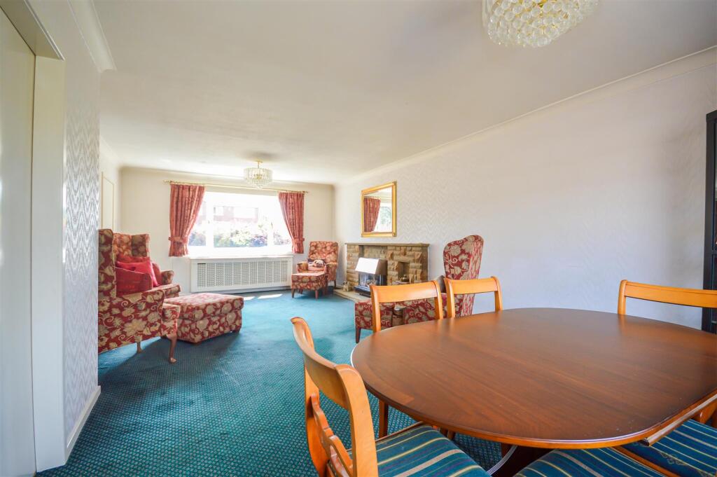 House in Wakefield - View 3