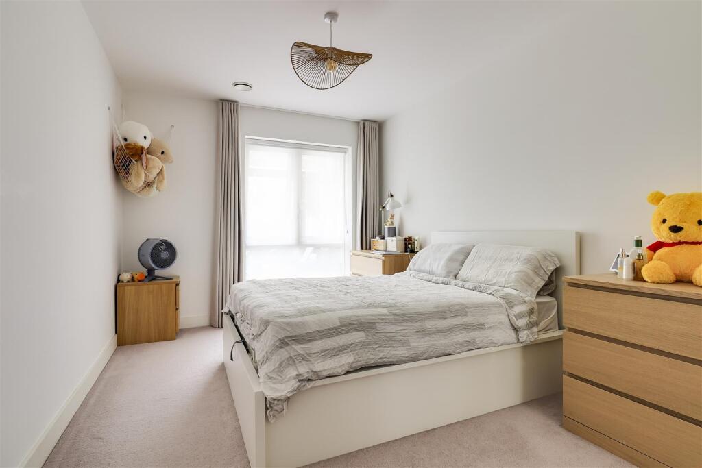 Apartment in Cambridge - View 4
