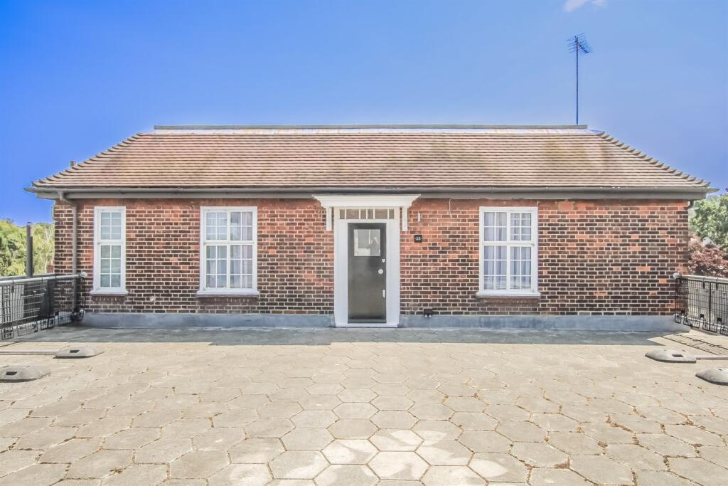 Main image of property: West Heath Court, North End Road, Hampstead Garden Suburb, NW11