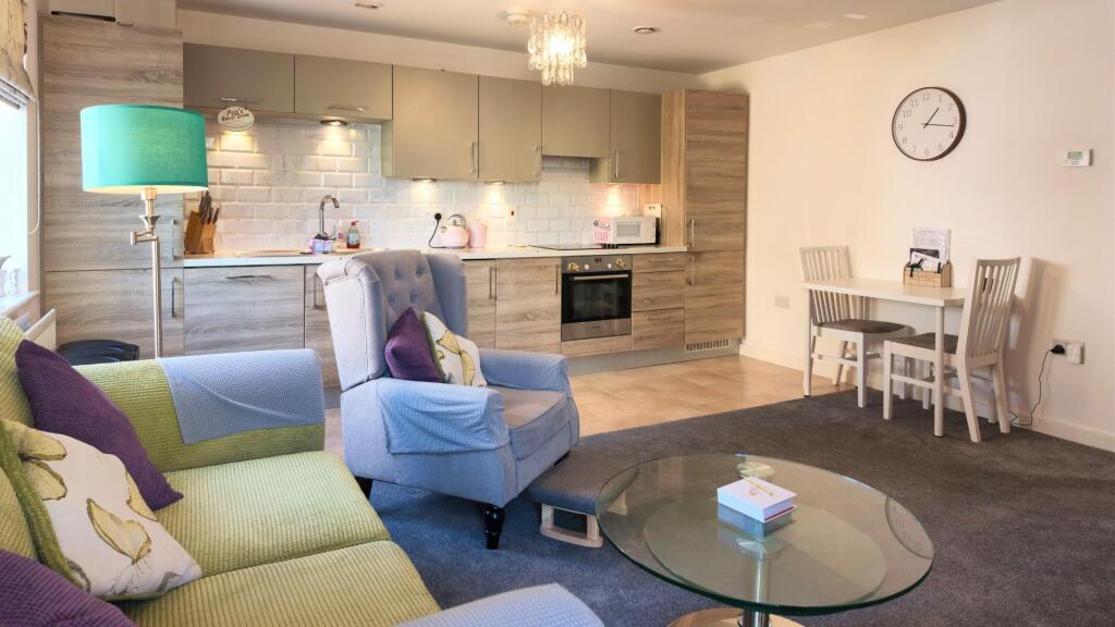 Apartment in Penarth - View 5