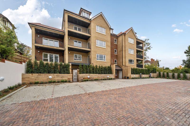 Main image of property: 88 Riddlesdown Road, Purley