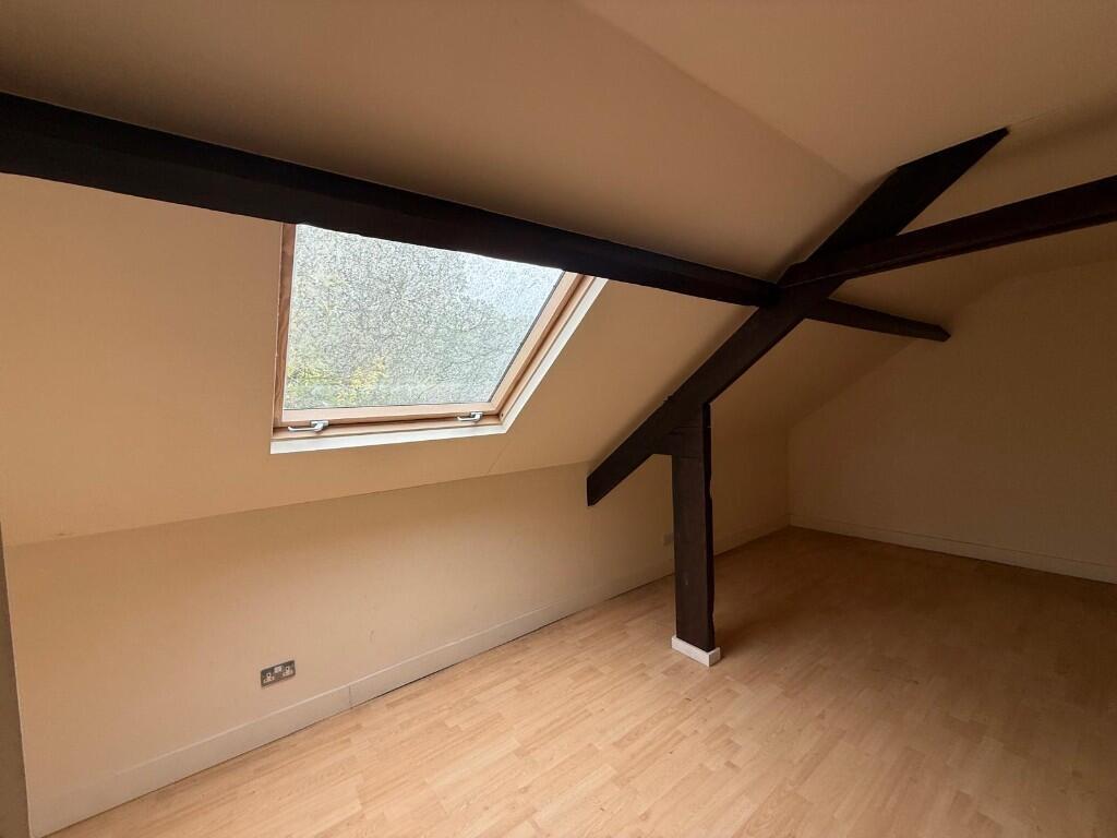 1st floor space
