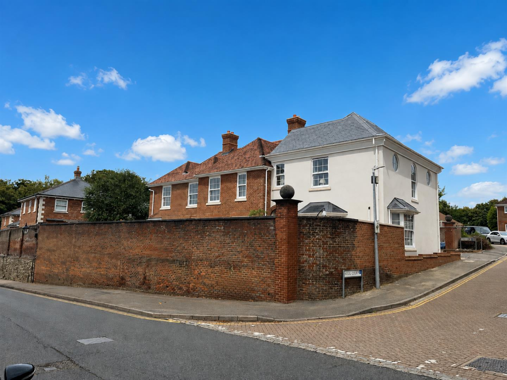 House in Rochester - View 4
