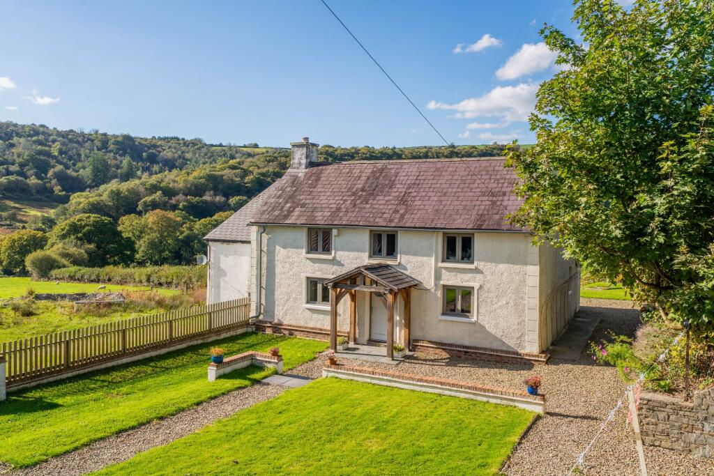 Main image of property: Llanfynydd, Carmarthen, SA32