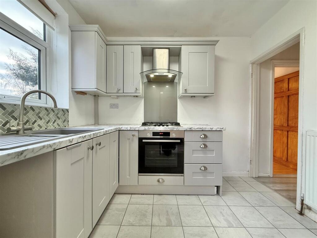 House in West Midlands - View 5
