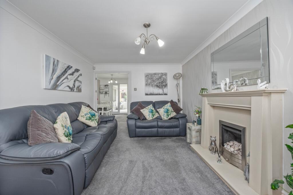House in Wolverhampton, Perry Hall - View 4