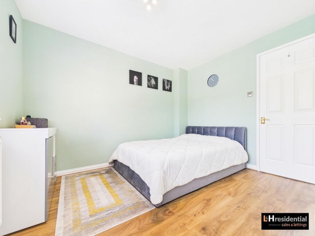 Novello Way, Borehamwood, WD6 photo 4