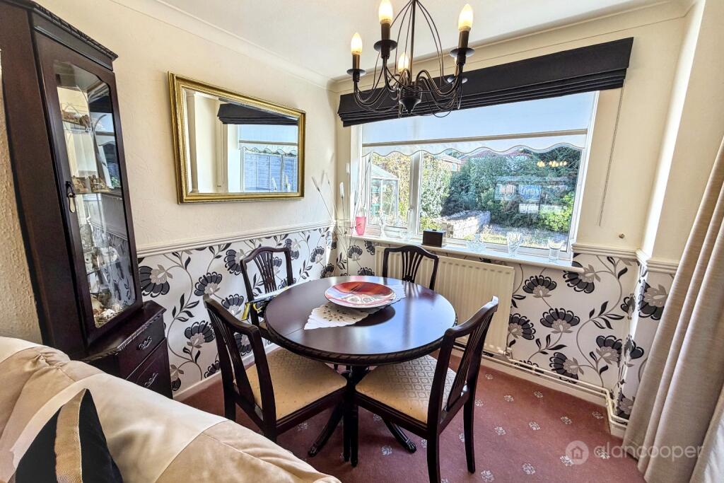 House in Nuneaton and Bedworth, Warwickshire - View 4