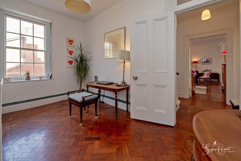 House in Portsmouth - View 5