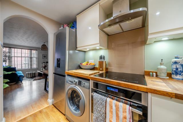 Apartment in Newbury, Speenhamland - View 2
