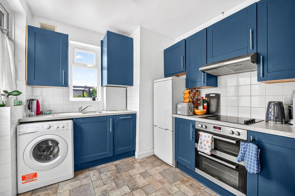 House in London - View 5