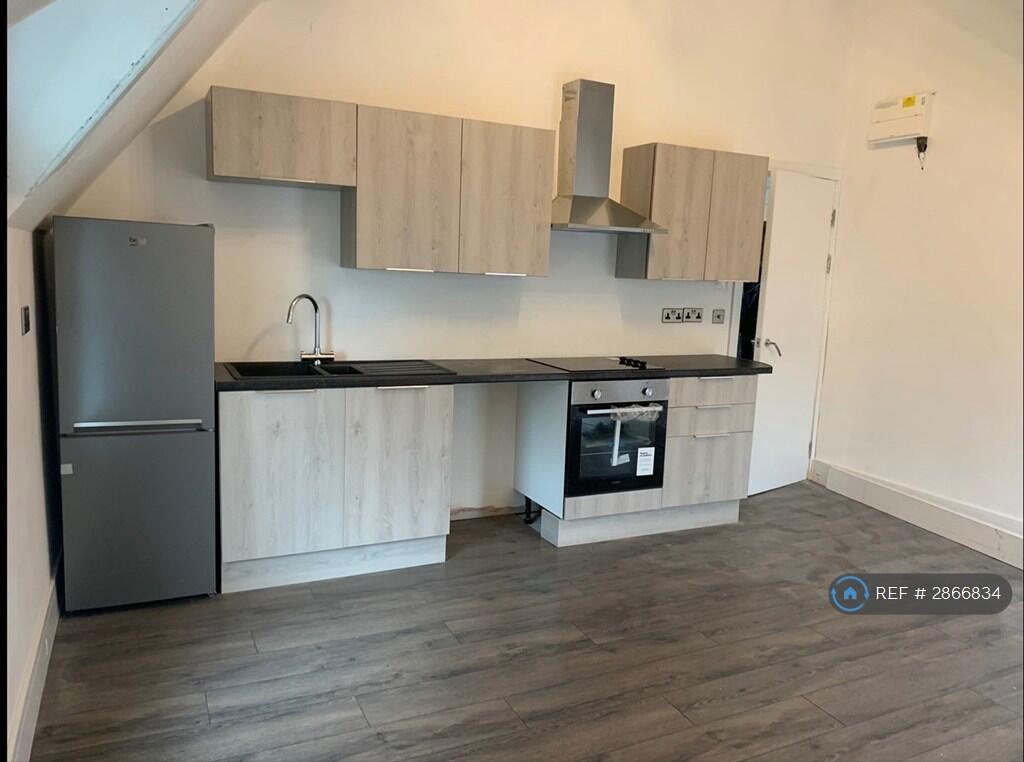 Main image of property: Lincoln Grove, Manchester, M13