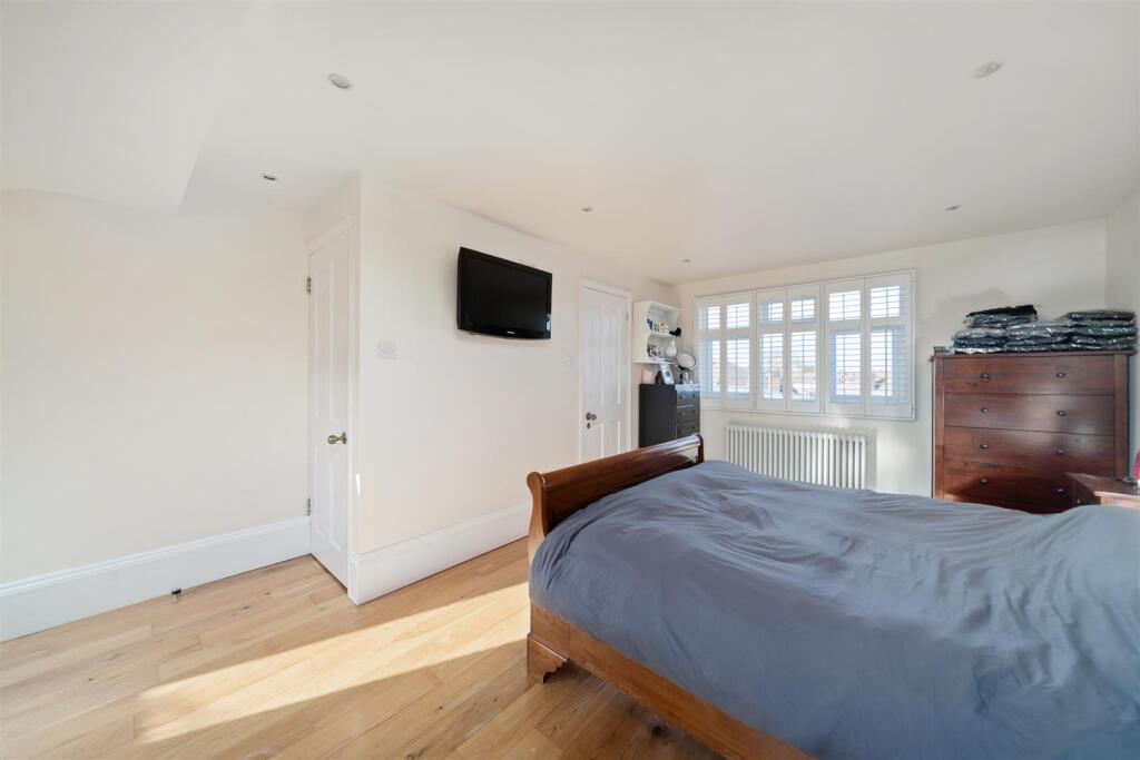 House in London, West Barnes - View 5