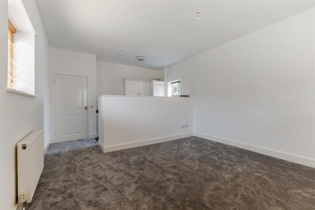 Main image of property: 145a High StreetNew MaldenSurrey