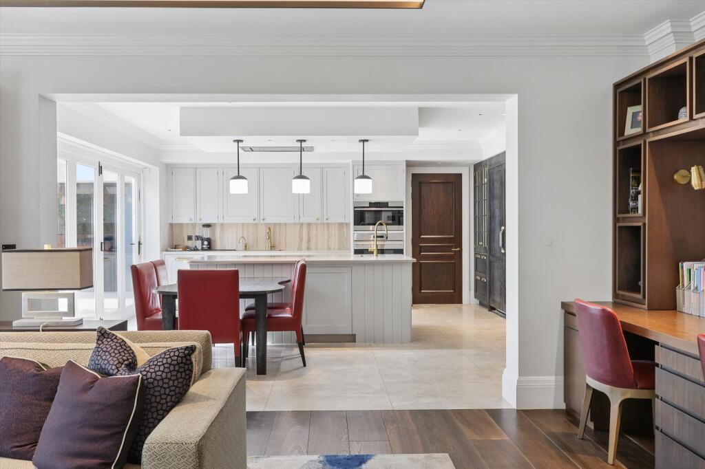 House in Kingston upon Thames - View 3