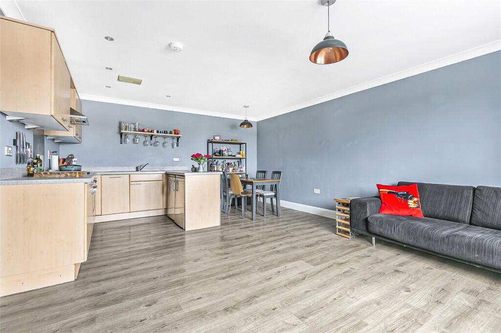 Main image of property: RELIANCE WAY,OXFORD,OX4