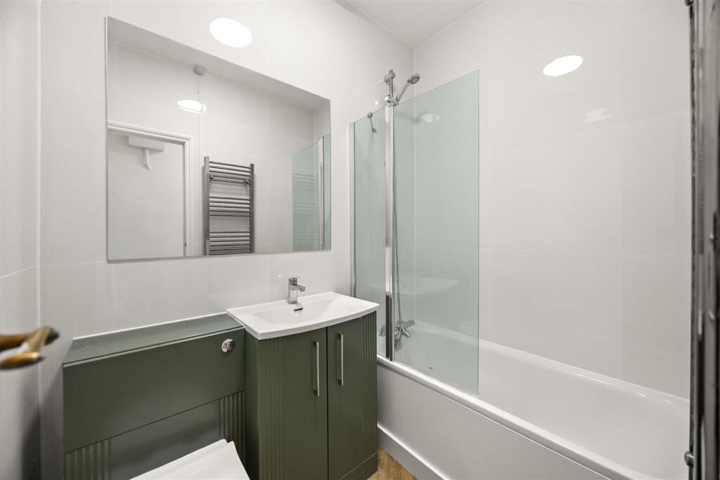 Apartment in London - View 4