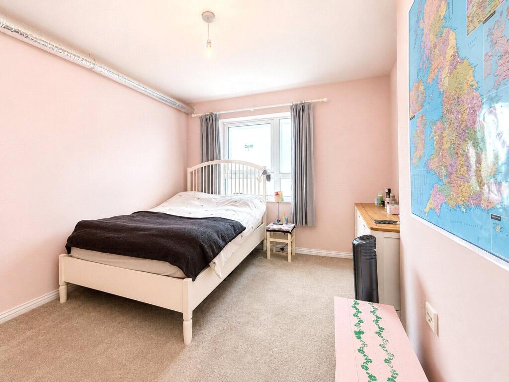 Apartment in London - View 5