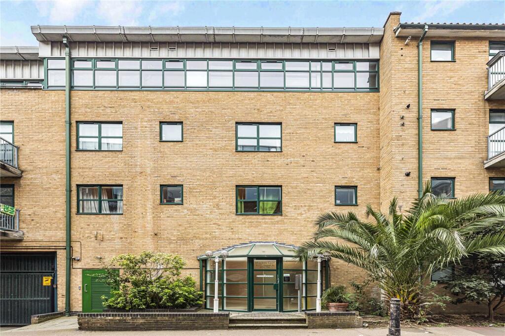 2 bedroom penthouse for rent