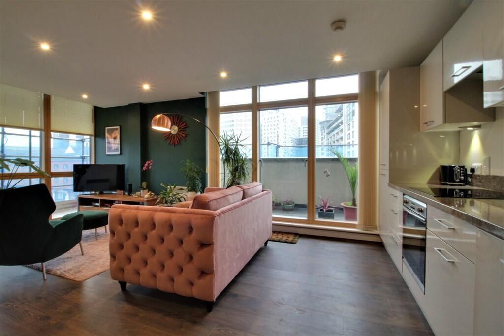 Apartment in Birmingham, West Midlands - View 2