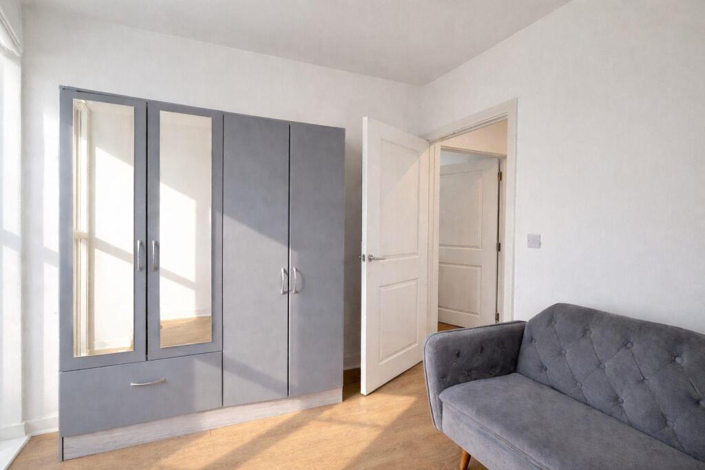 Apartment in London - View 6