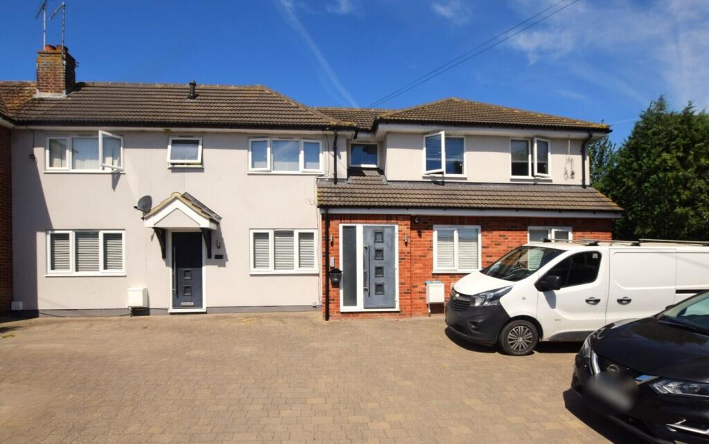 Main image of property: Gatwick View, Billericay, CM12