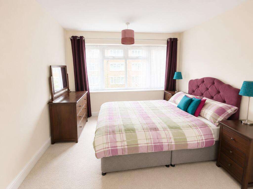 Main image of property: Hatherley Mansions, Shirley Road, SOUTHAMPTON