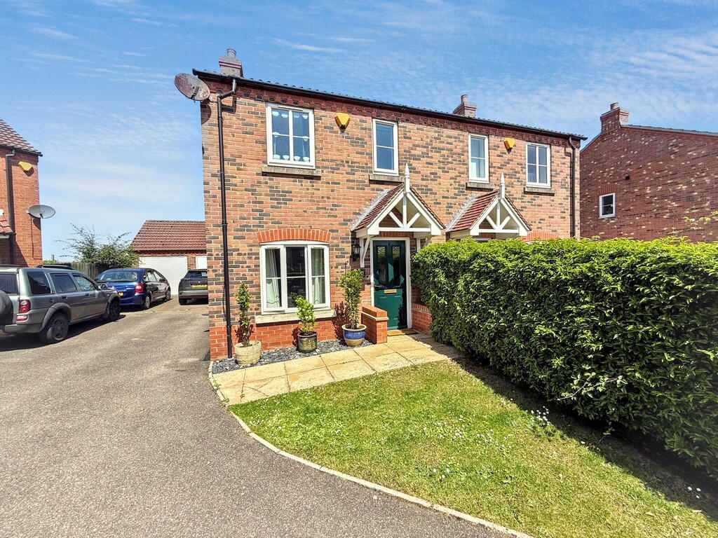 Main image of property: Churchfields, Folkingham