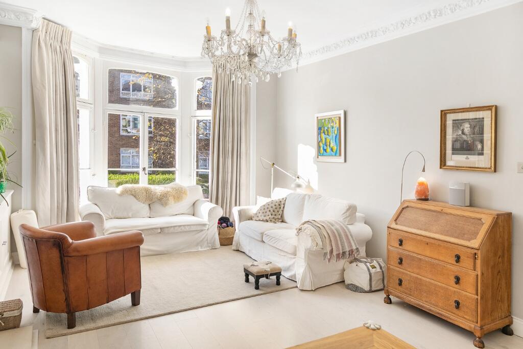 17 Cardigan Road, Richmond, Surrey, TW10 photo 3