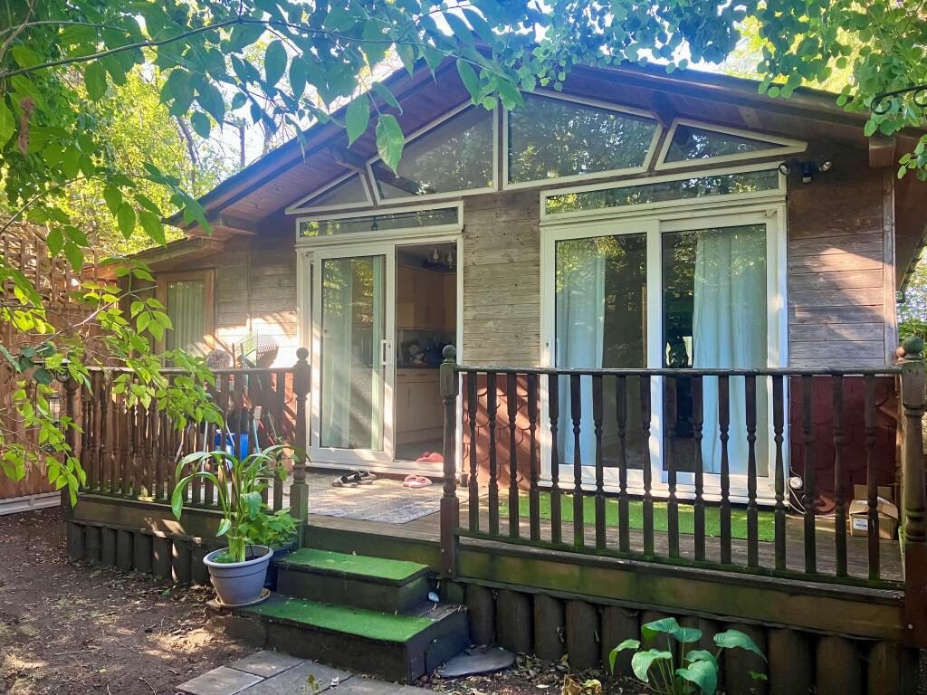 Main image of property: Highfield Lane, St. Albans, Hertfordshire, AL4 0RH