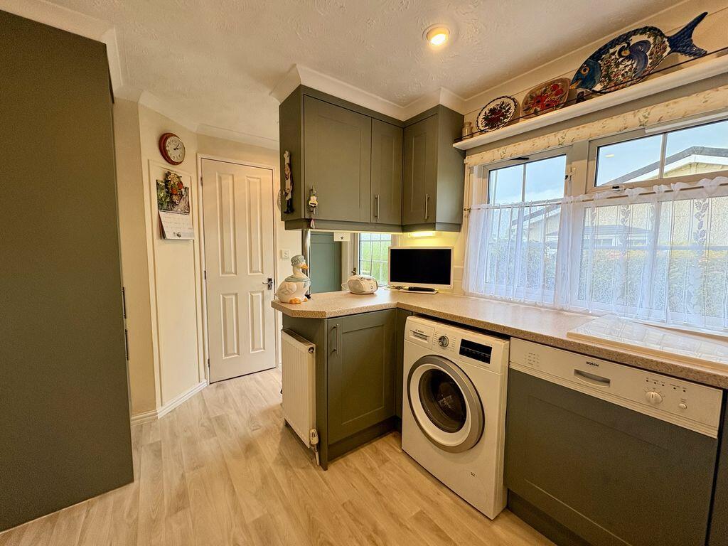 House in Hemel Hempstead, Wooburn - View 5