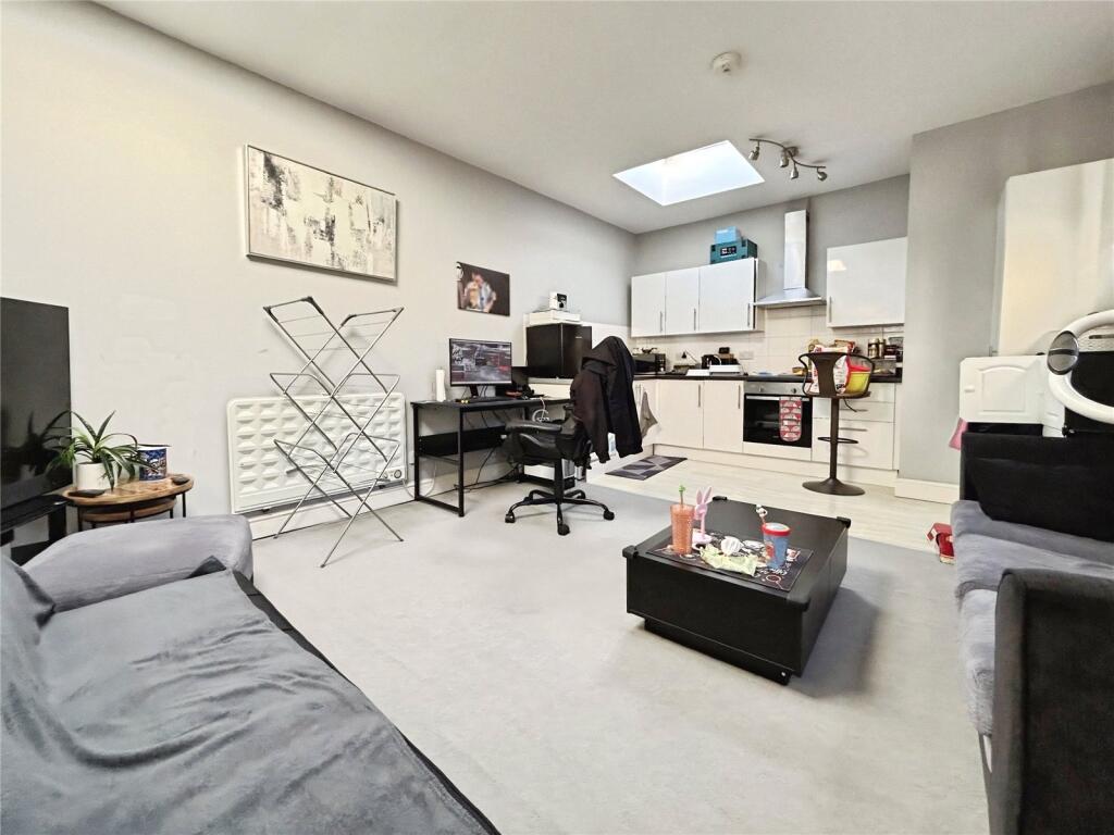 Main image of property: Camden Road, Tunbridge Wells, Kent, TN1
