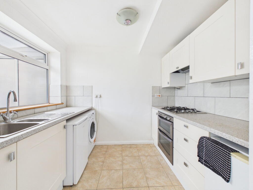 Galsworthy Close, Goring-by-Sea, Worthing, BN12 6LP - View 5