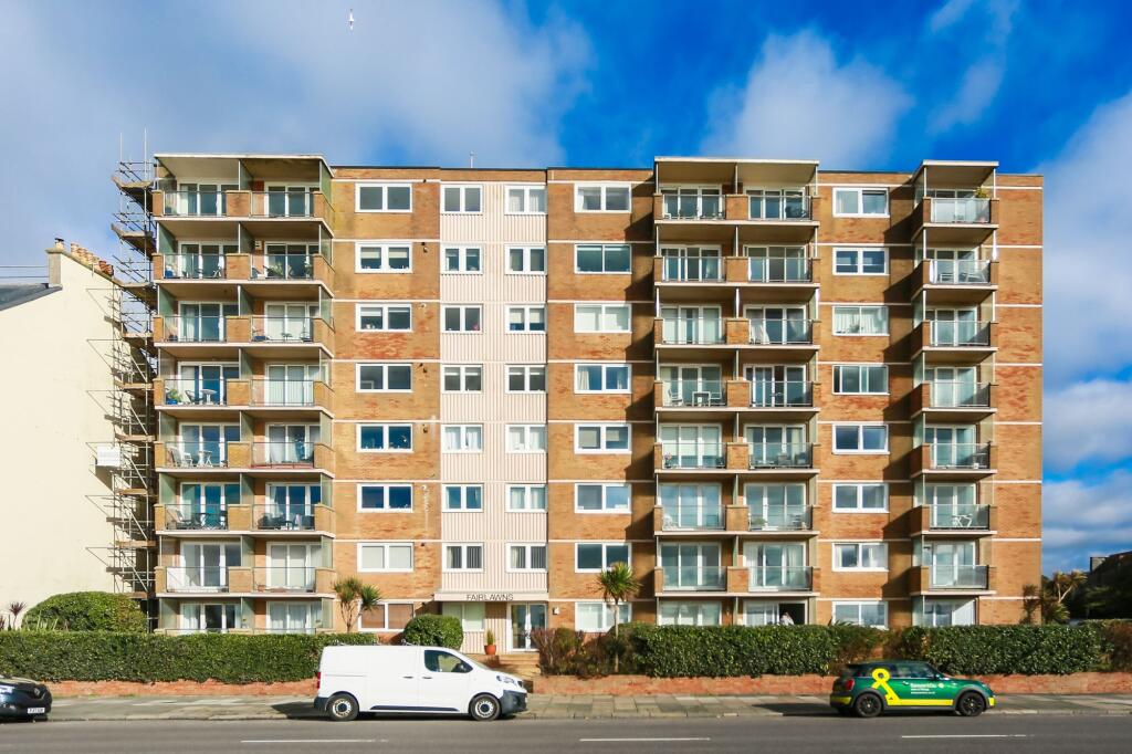 Main image of property: 59 Kingsway, Hove, BN3