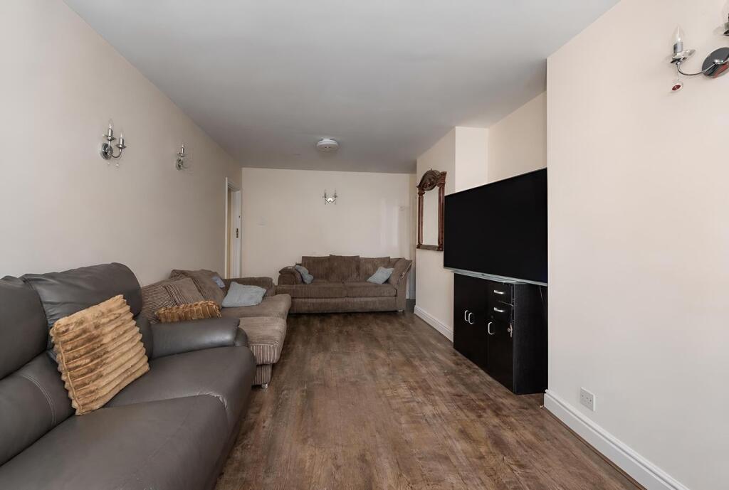 House in Dartford - View 3