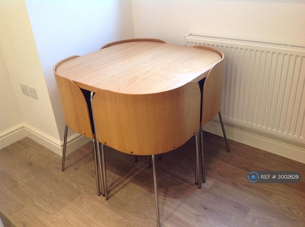 Apartment in Harrow - More