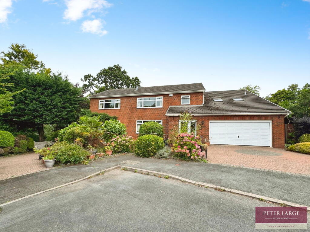Main image of property: 27 Bryn Coed, St Asaph, LL17 0DQ