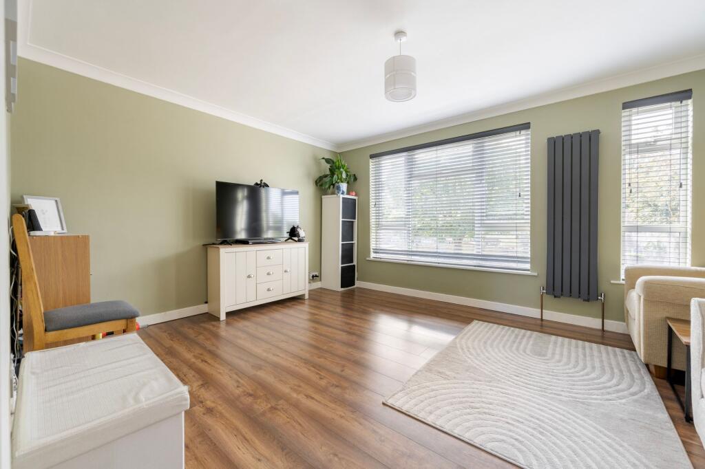House in Brandon - View 5